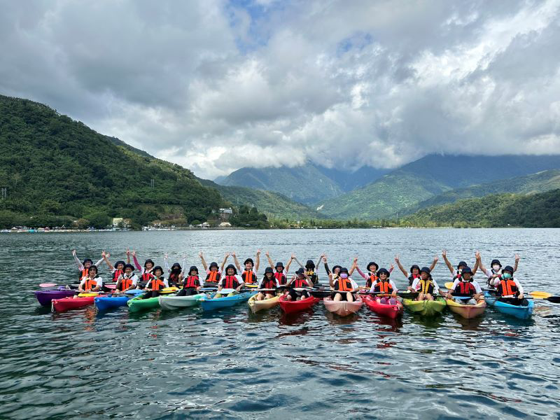 夏姿運動團隊花蓮可爾姿中正店協辦動肢動滋勇闖鯉魚潭、肢障銀髮長輩健康划起來活動